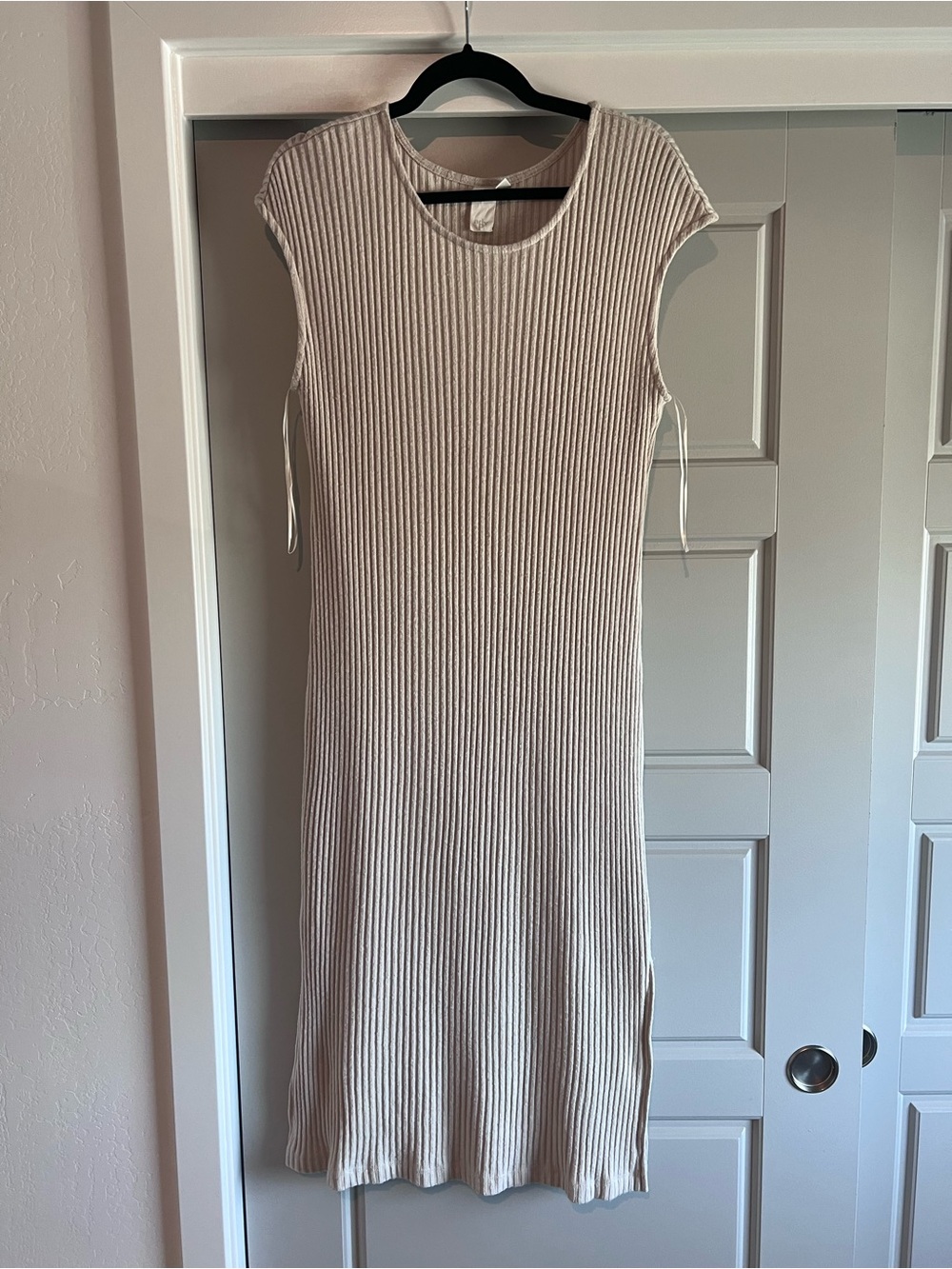 Ady P Slim Fit Cream Dreas